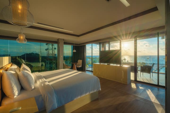 Swarn by Hawks Hotels Kamadhoo Baa Atoll