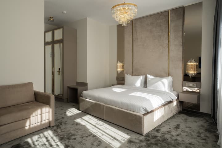 St.Palace hotel