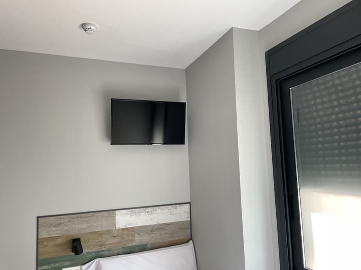 Hey Rooms