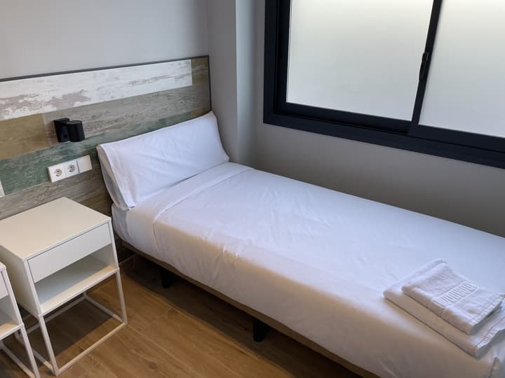 Hey Rooms