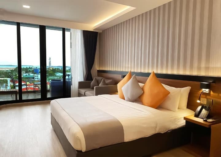 Triton Prestige Seaview and Spa