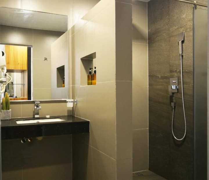 Triton Prestige Seaview and Spa
