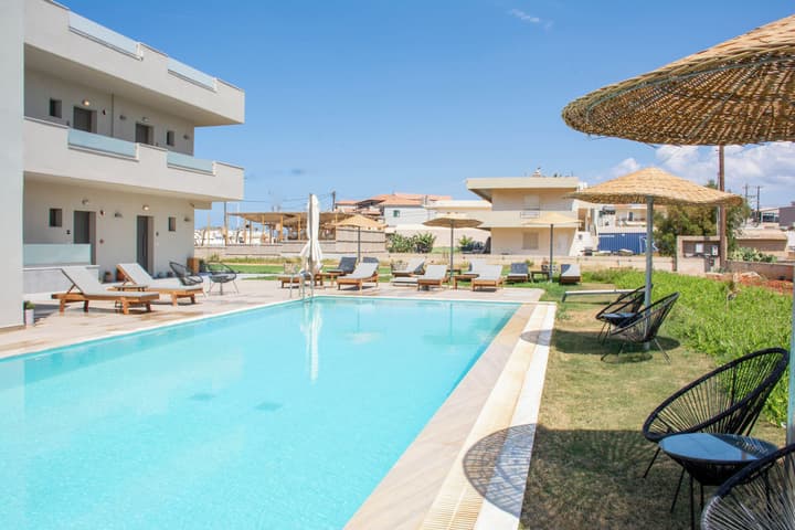 Ebenus Suites by Checkin
