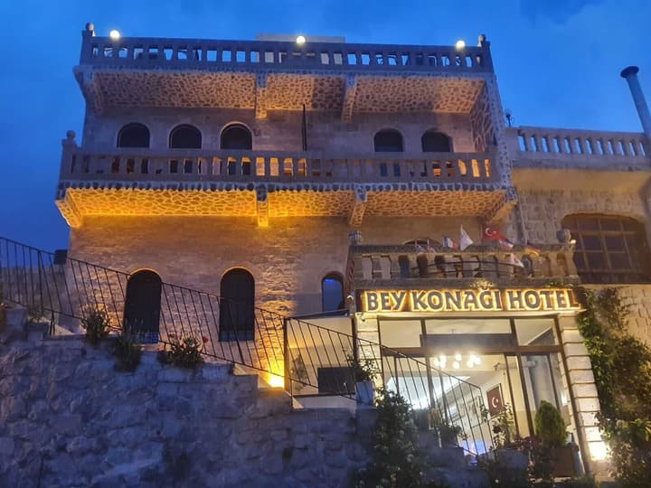 MARDİN BEY KONAĞI