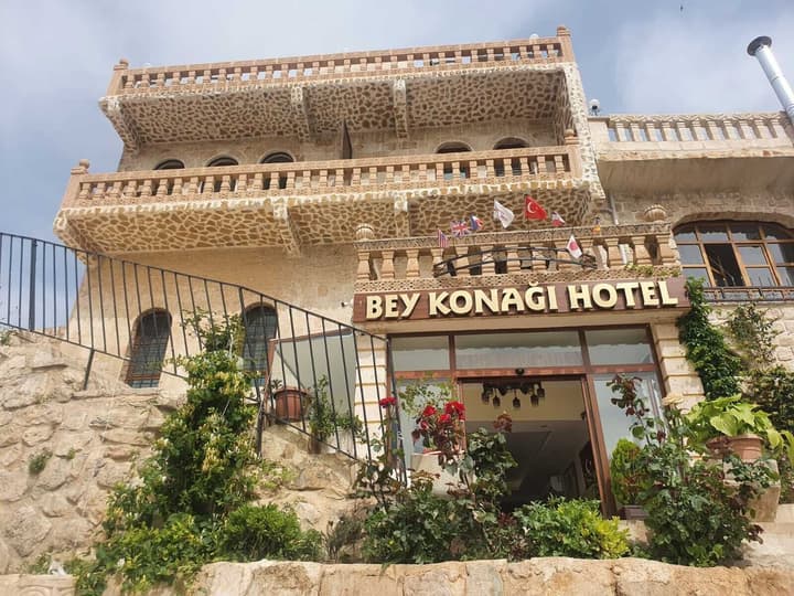 MARDİN BEY KONAĞI
