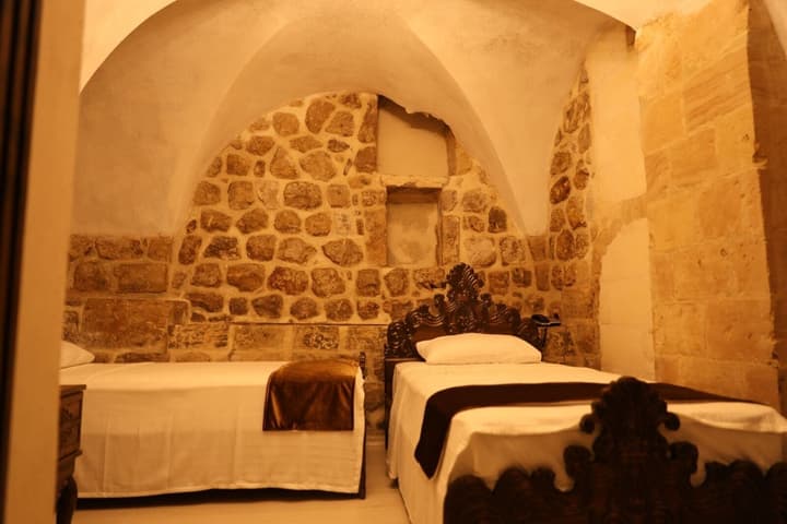MARDİN BEY KONAĞI