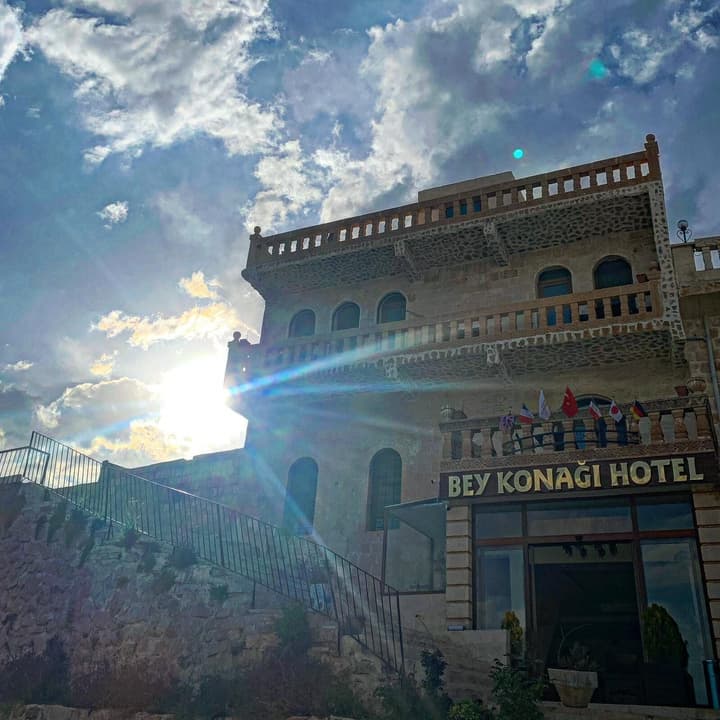 MARDİN BEY KONAĞI