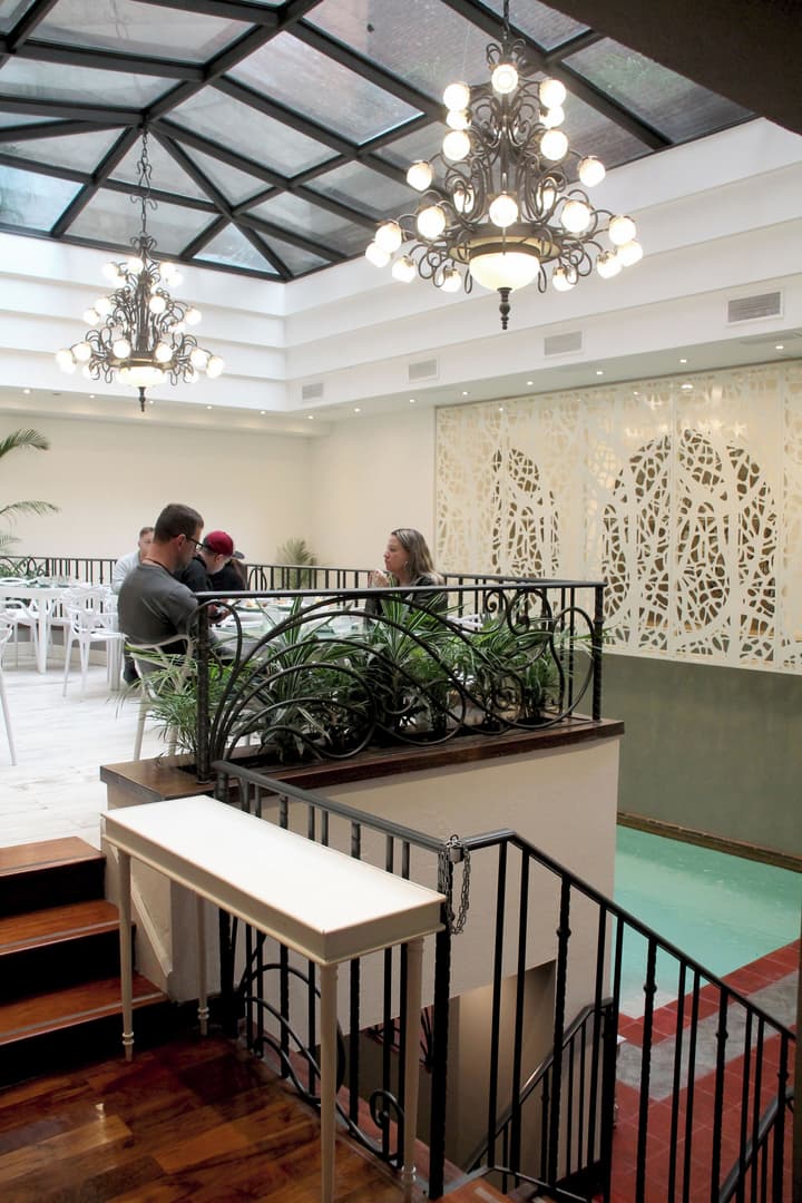 Gardi Hotel & Suites