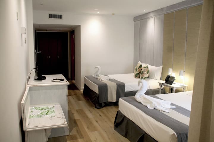 Gardi Hotel & Suites