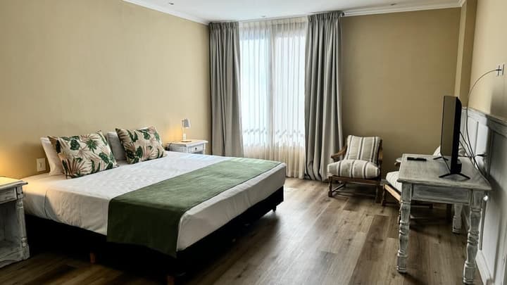 Gardi Hotel & Suites