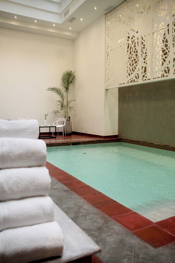 Gardi Hotel & Suites