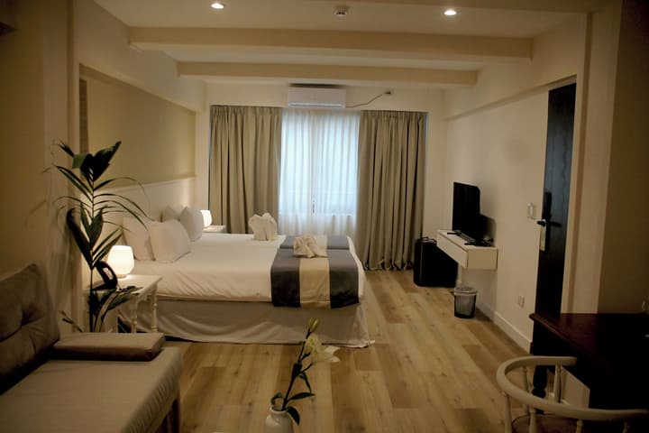 Gardi Hotel & Suites