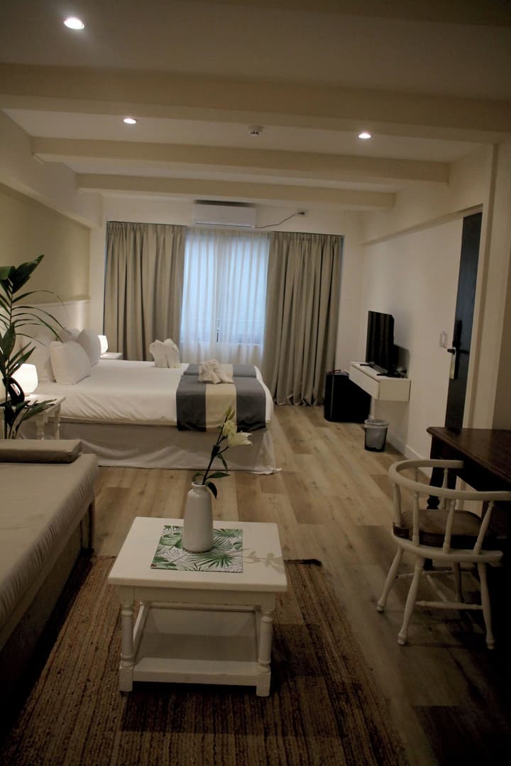 Gardi Hotel & Suites