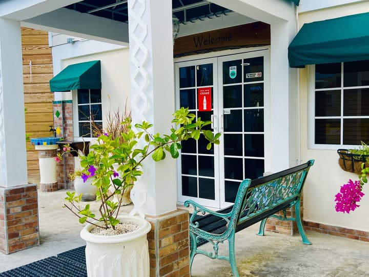 One South Place Hotel