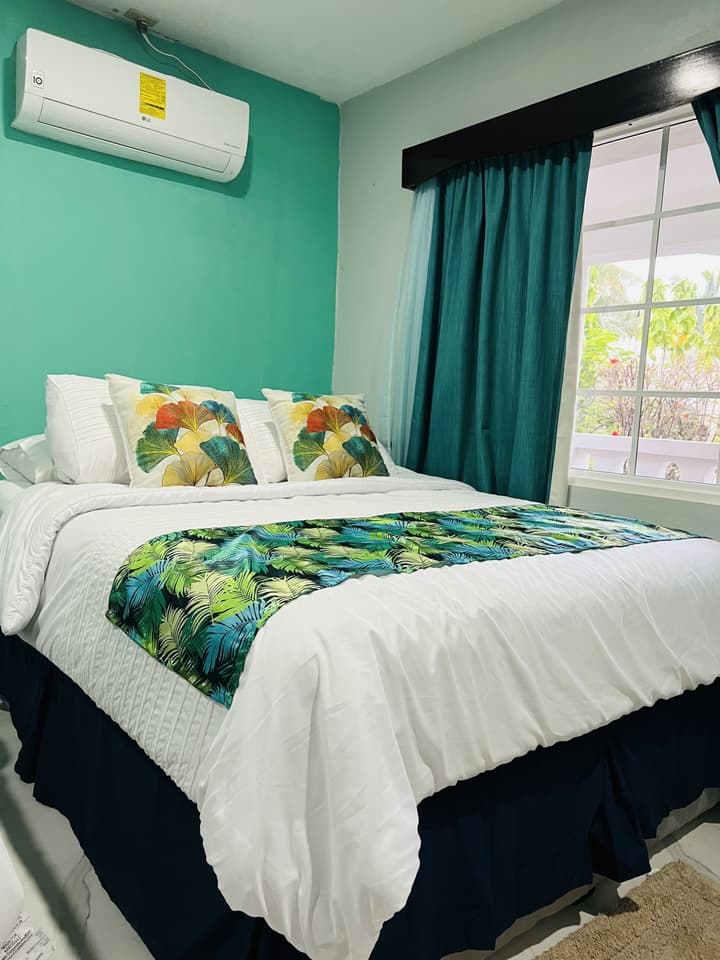 One South Place Hotel