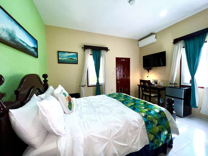 One South Place Hotel