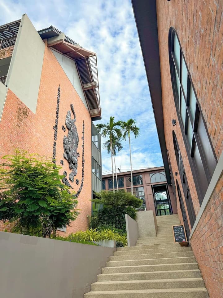 Thai Fight Hotel