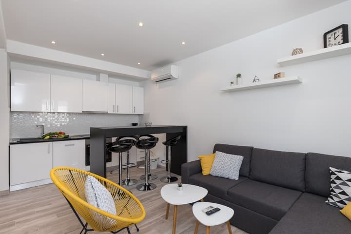 Apartments Siblings - New