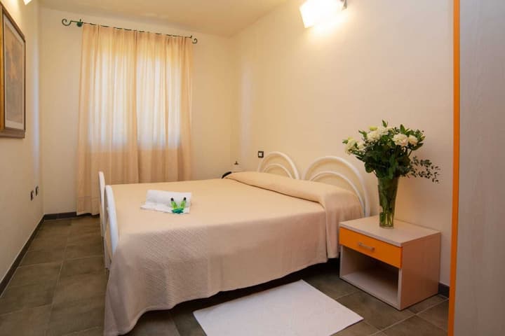 S'ena Hotel
