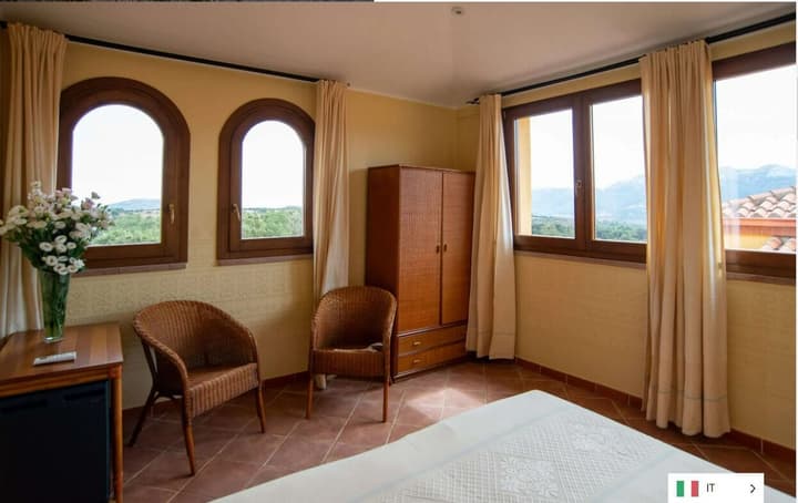 S'ena Hotel