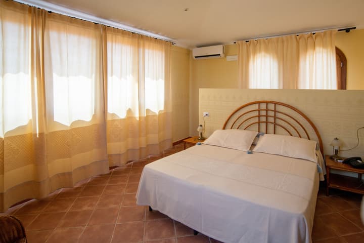 S'ena Hotel