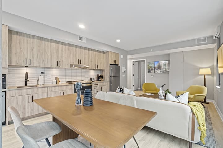 Coda on Half, a Placemakr Experience - Navy Yard