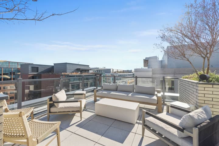 Coda on Half, a Placemakr Experience - Navy Yard