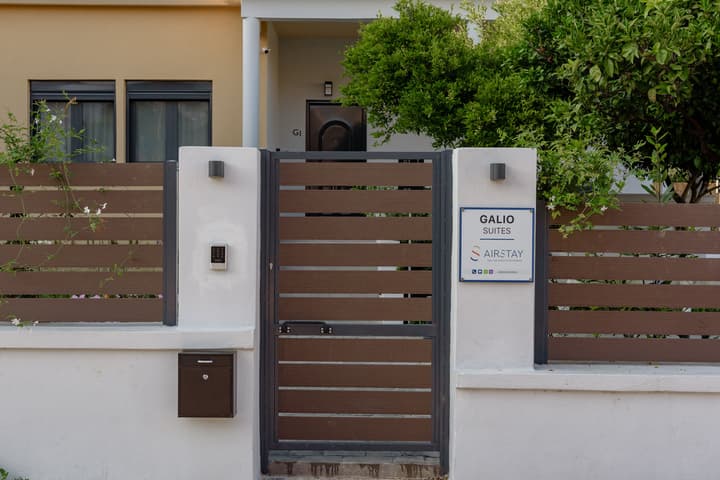 Galio Suites Airport by Airstay