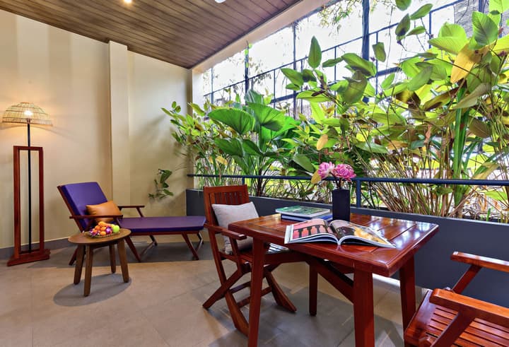Indra Hotel