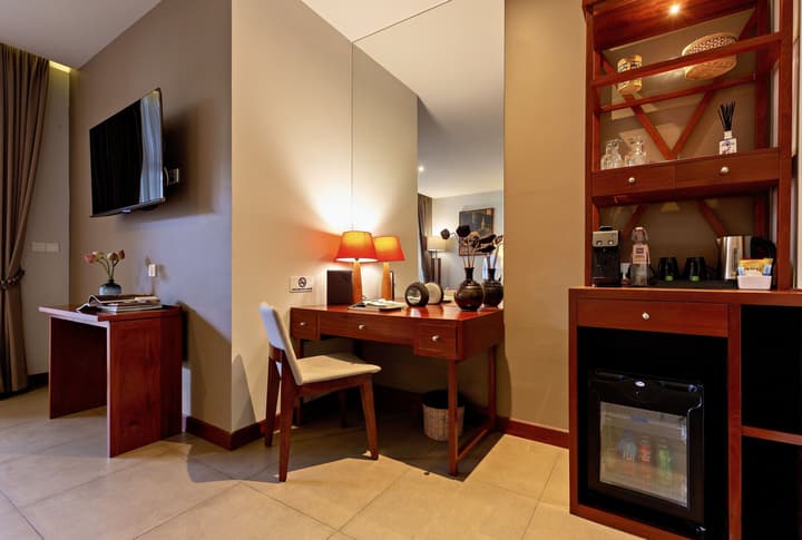 Indra Hotel