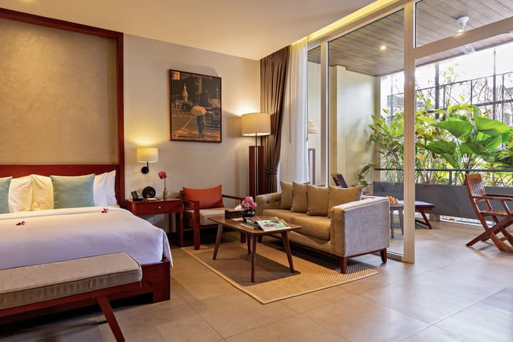 Indra Hotel
