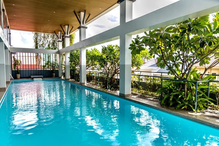 Indra Hotel