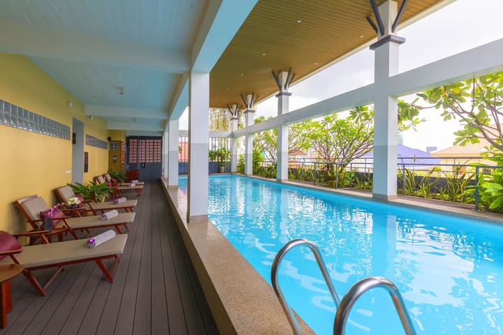 Indra Hotel