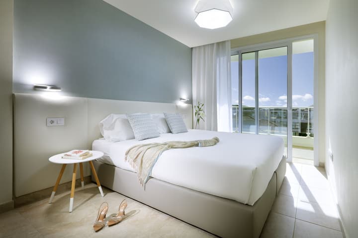 Marinell Collection Palm-Mar