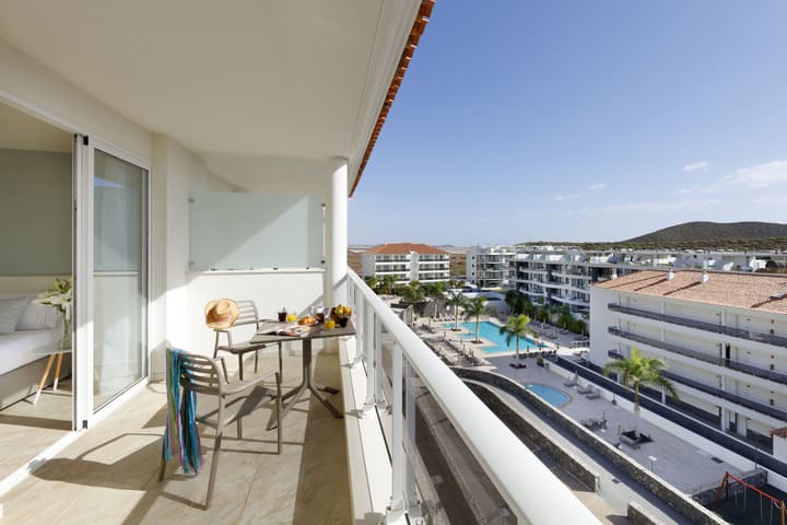 Marinell Collection Palm-Mar
