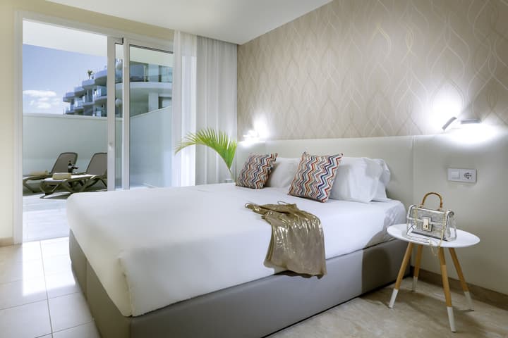 Marinell Collection Palm-Mar
