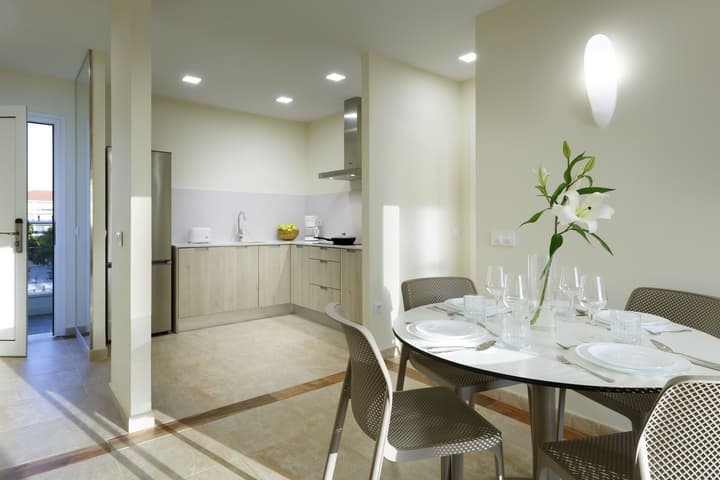Marinell Collection Palm-Mar