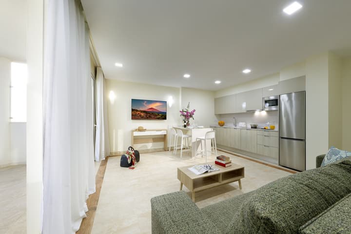 Marinell Collection Palm-Mar