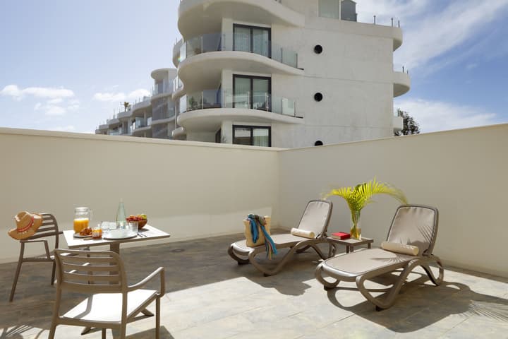 Marinell Collection Palm-Mar