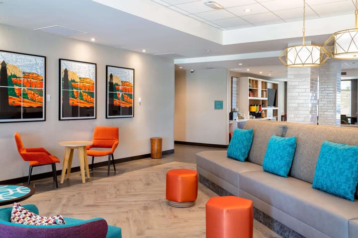 Home2 Suites Lake Havasu City, Az
