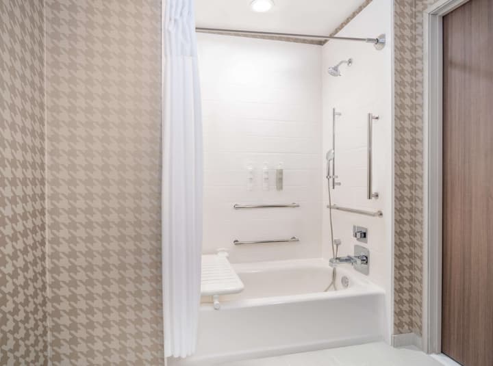Home2 Suites Lake Havasu City, Az