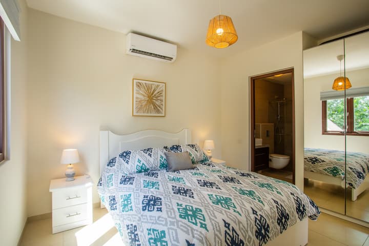 Blue Bay Green View