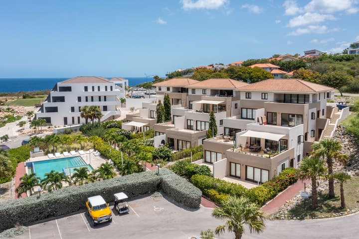 Blue Bay Green View