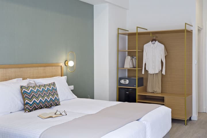 Hypnos Inn Athens