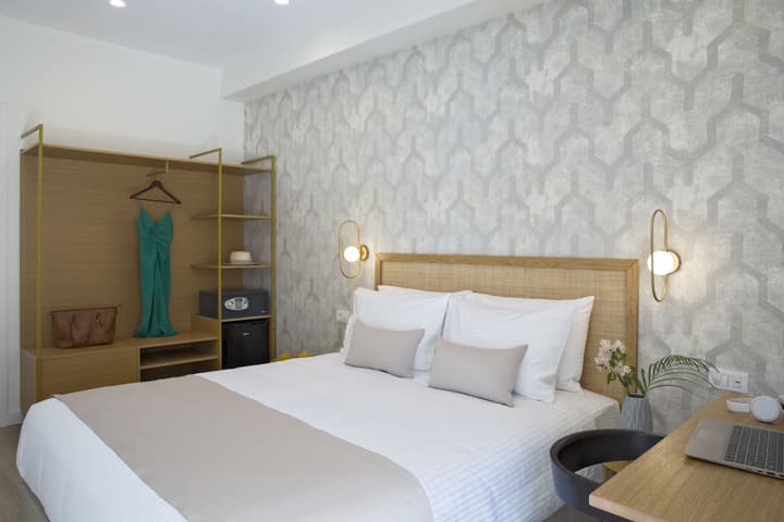 Hypnos Inn Athens
