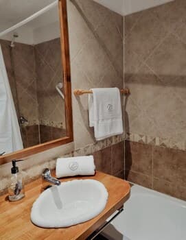 ISLA BONITA SUITES