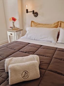ISLA BONITA SUITES