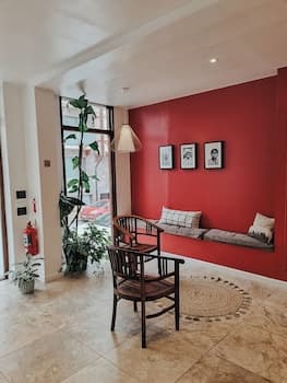 ISLA BONITA SUITES