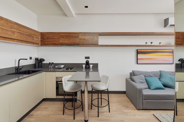 Bayview Hills Luxury Residences
