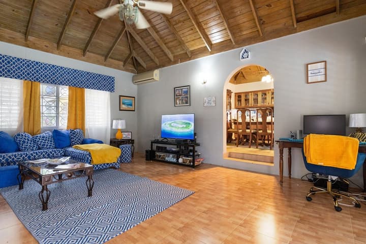 Yancey Largo Villa Perfect Jamaica Ironshore Getaway w Private Pool and Onsite Staff Services by RedAwning